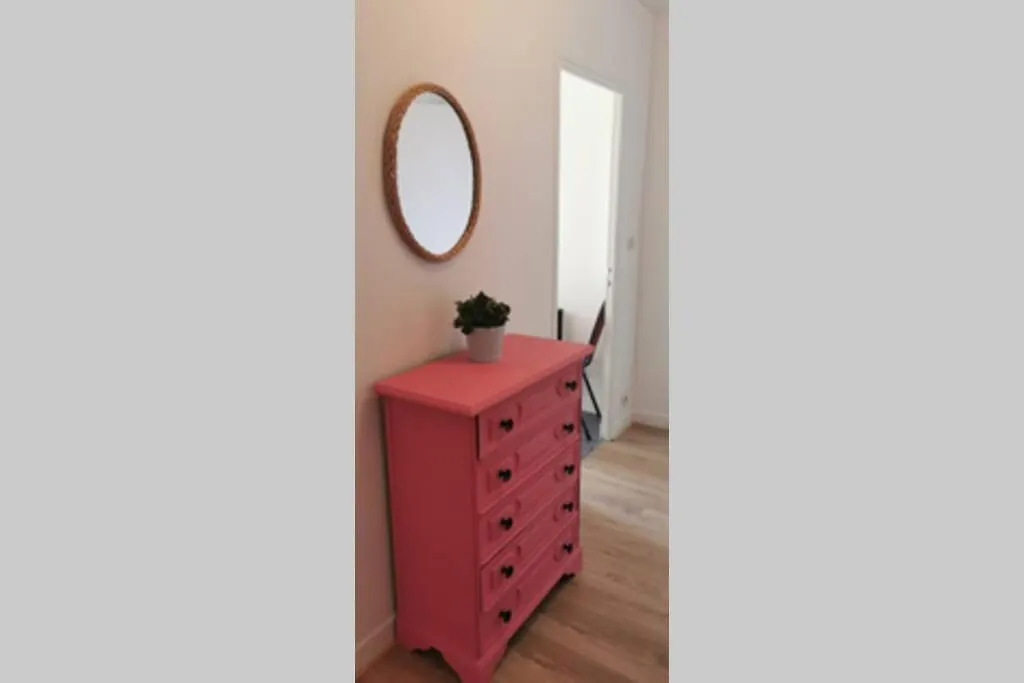 Appartement, Charmant Type F1 37M2 Vue Degagee, Commentry